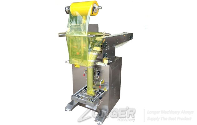 Feed Pellet Weighting and Packing Machine 